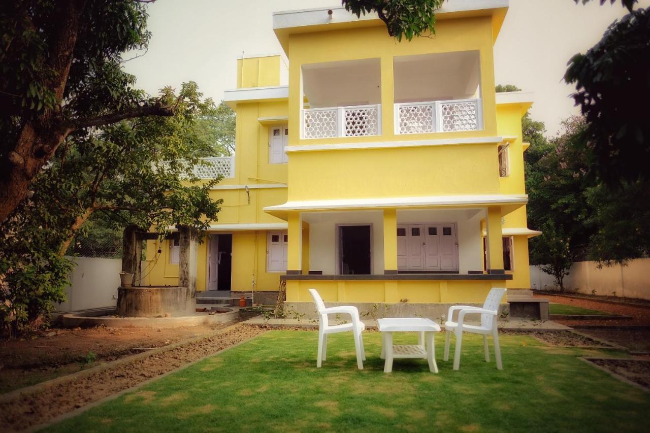 Parul - Elegant Heritage Home At The Heart Of Shantiniketan Bagian luar foto